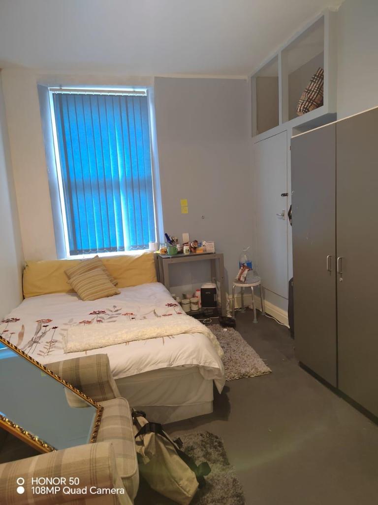 Room to rent 