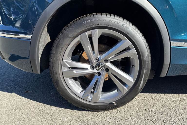 2024 Volkswagen Tiguan 2.0 TDI (SCR) DSG R-Line Edition | Heated Seats |  Park Assist SUV DIESEL ...