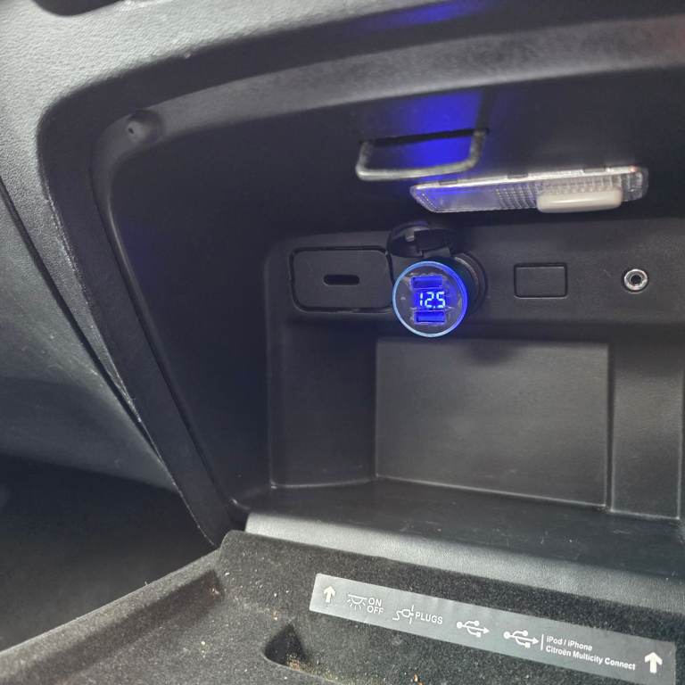 CITROEN C4 PICASSO VTR+ MODEL 1.6 DIESEL 115 BHP YEAR 2014 £20 ROAD TAX PER YEAR LOW MILES!!!