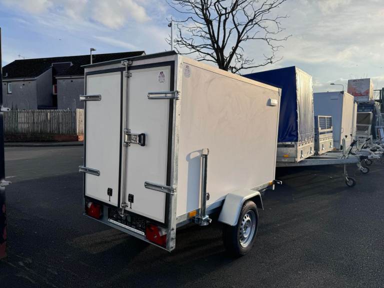 Brand New 6,8ft x 3,8ft x 4,1ft Single axle Box trailer with Barn doors 750KG Un braked