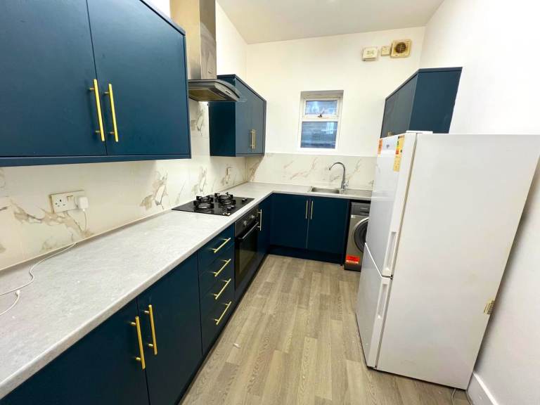 Newly Renovated prime location 2 double bedrooms Ground floor flat near Turnpike Lane Station