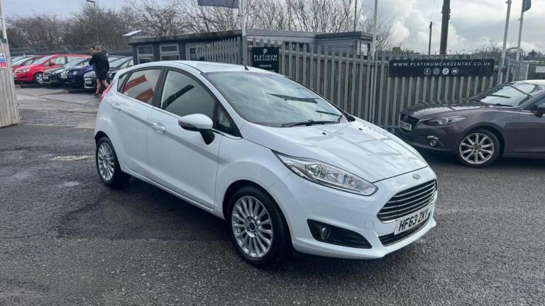 2013 Ford Fiesta TITANIUM Hatchback Petrol Manual