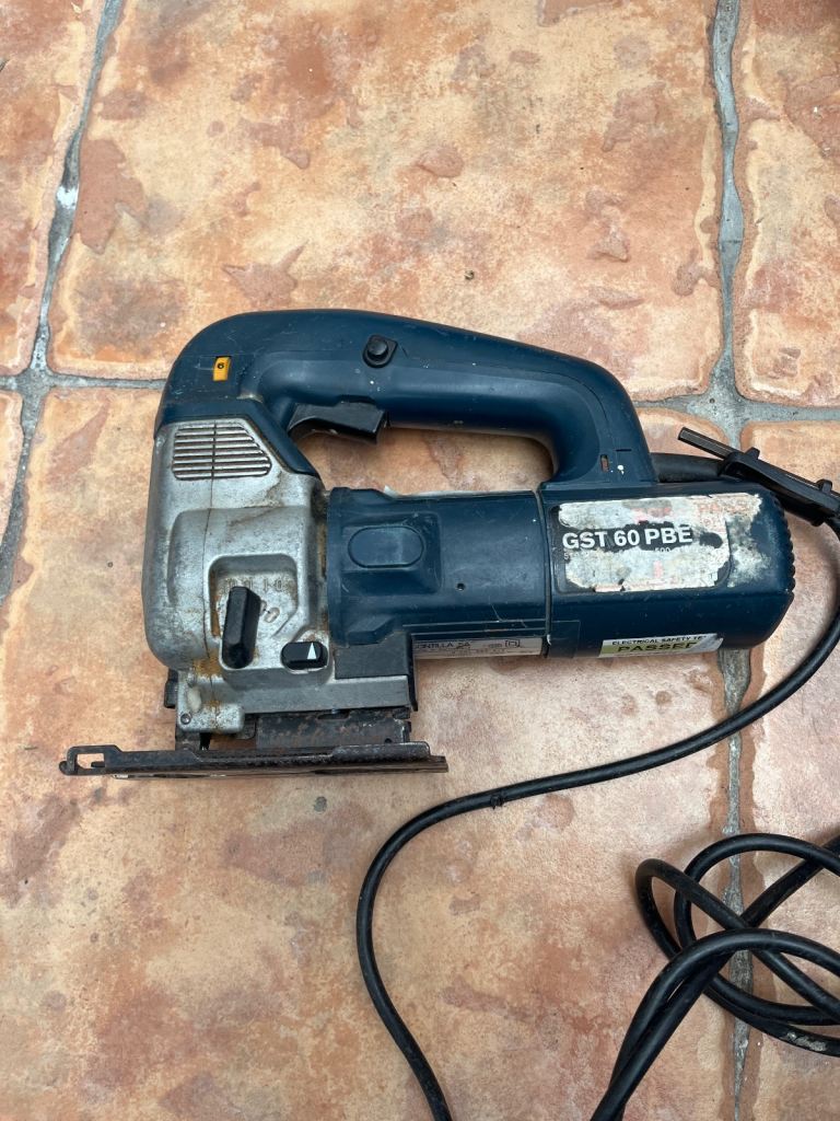 image for Bosch jigsaw GST 60 PBE