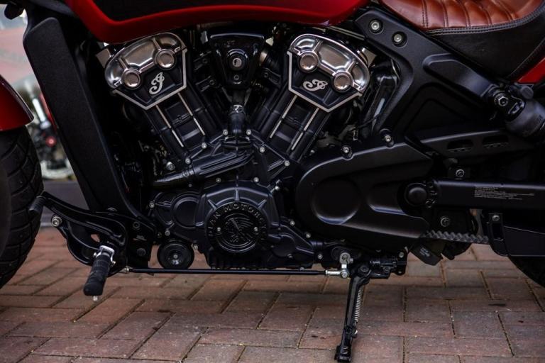 Indian Scout BOBBER ! LOW MILES ! EXTRAS ! STUNNING