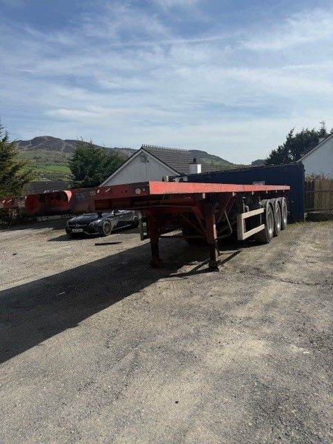 Dennison 33ft Extendable Trailer