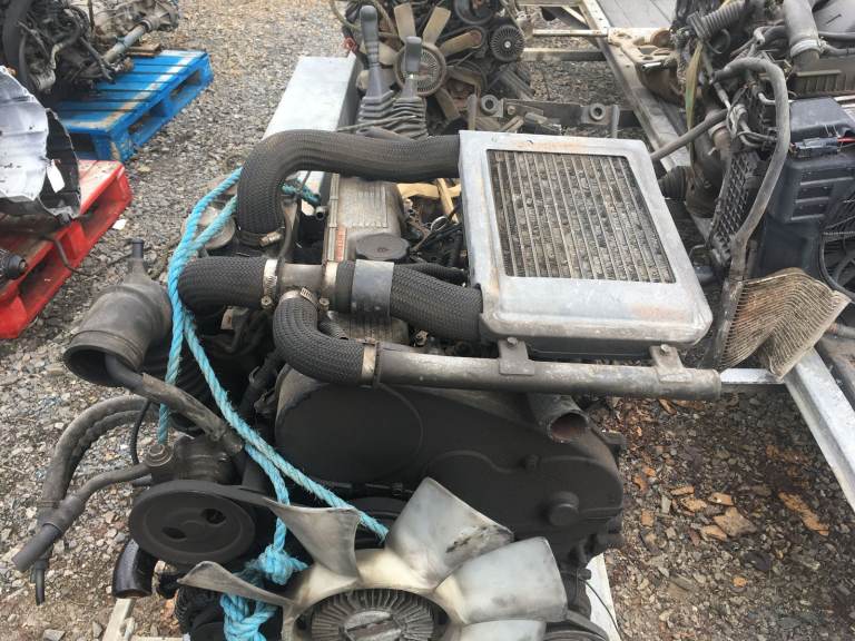 MITSUBISHI L200 TROJAN 4X4 ENGINE AND BOX 2000-2007 COMPLETE VGC 4D56 /K74