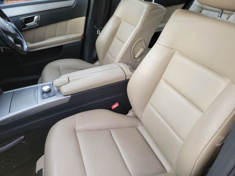 Mercedes-Benz, E CLASS, Saloon, 2011, Semi-Auto, 2987 (cc), 4 doors