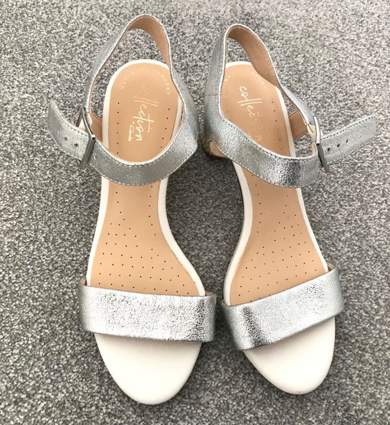 Clarks Silver Leather Sandals – never worn size 4 