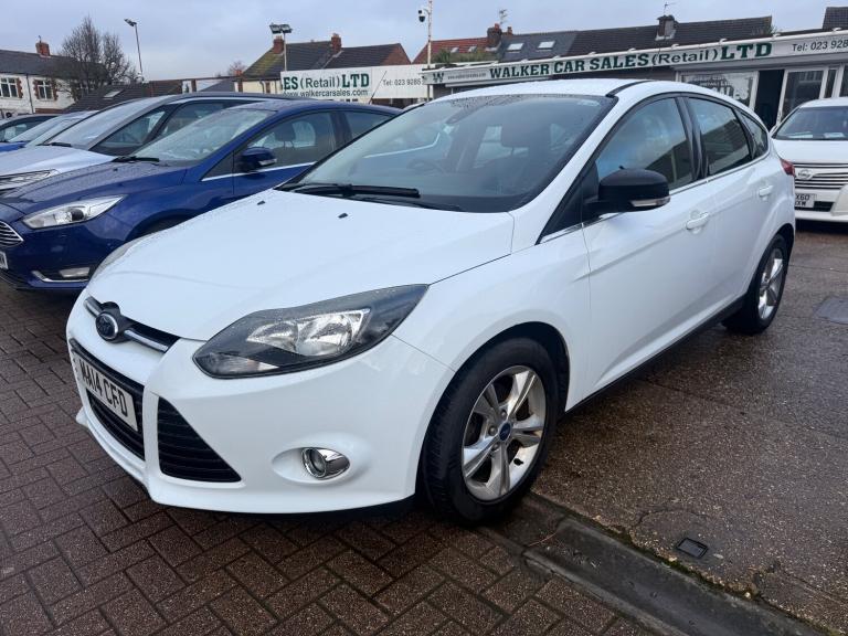 2014 Ford Focus 1.6 Zetec Hatchback 5dr Petrol Powershift Euro 5 (125 ps)