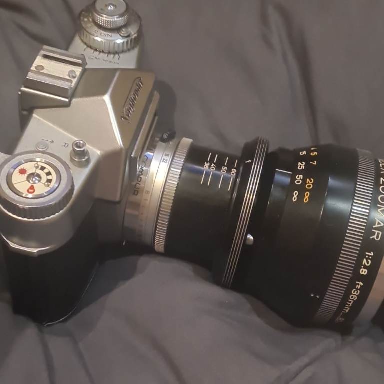 Voigtländer Bessamatic 35mm SLR Manual Focus w/ Zoomar 36mm f/2.8 Case