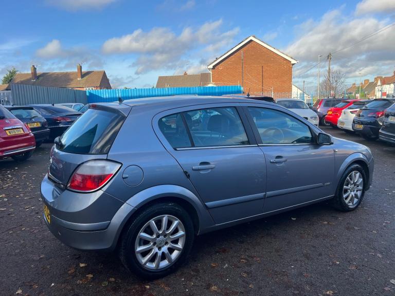 2006 Vauxhall Astra 1.8i 16V Design 5dr Auto HATCHBACK PETROL Automatic