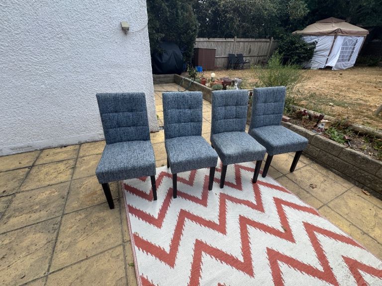 4 chairs for indoors/outdoors