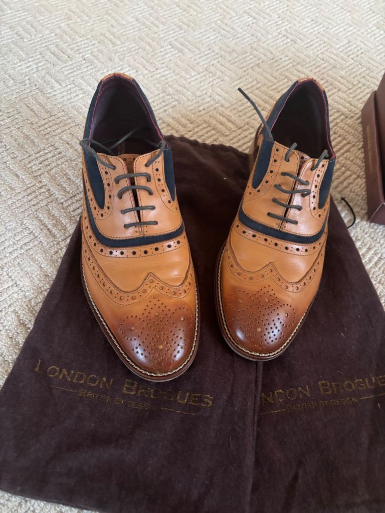 Men’s Tan Leather Brogues Size 8 