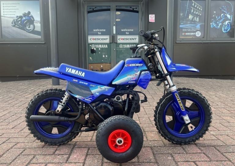 YAMAHA PW50 2026 - 3FLO TEAM REPLICA - PRO SHOP EDITION - TRAINING WHEELS