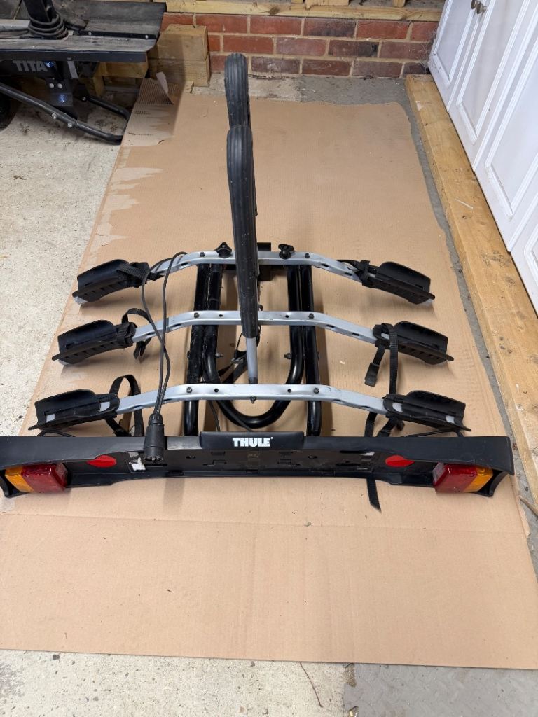 Thule 3 x cycle. Bike Rack for Car – Good Condition, Tow Bar Mounted