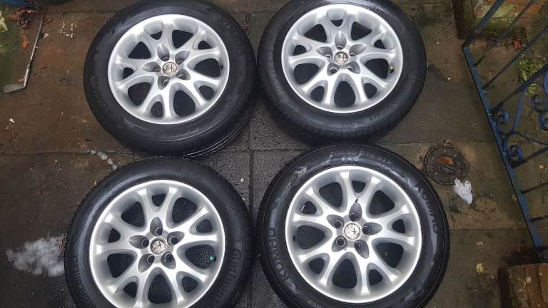 Alfa Romeo 147 Snow Flake Wheels With tyres - Good Condition