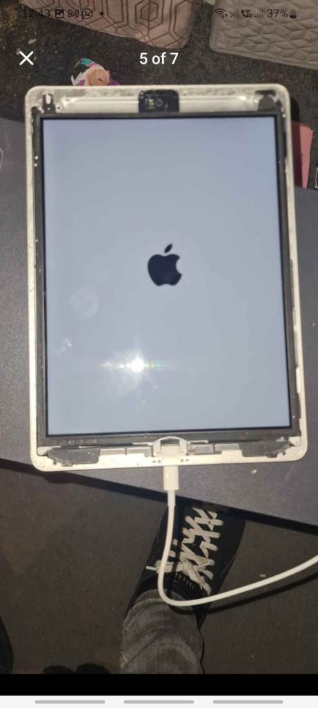 Bulk sale phones for spares and repairs only. Any known details about phones listed in description.