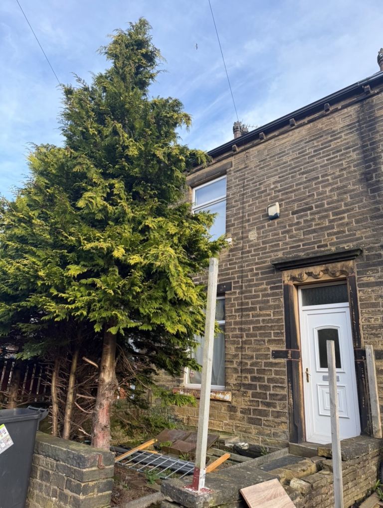 2 Bed House to Let in Halifax – Well Maintained & Move-In Ready