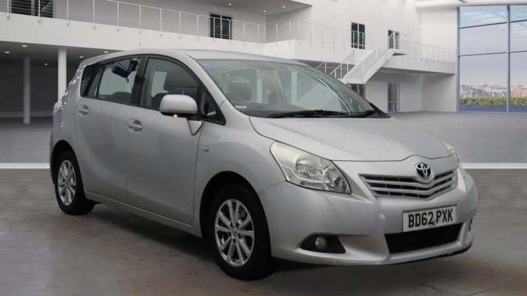2012 Toyota Verso 1.6 V-matic TR Pan Rf 5dr MPV PETROL Manual