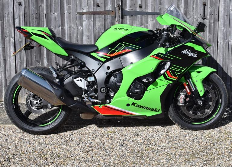 Kawasaki ZX-10R KRT (3100 miles, PDI + 3 Kawasaki services) 2023 72 Reg VIDEO