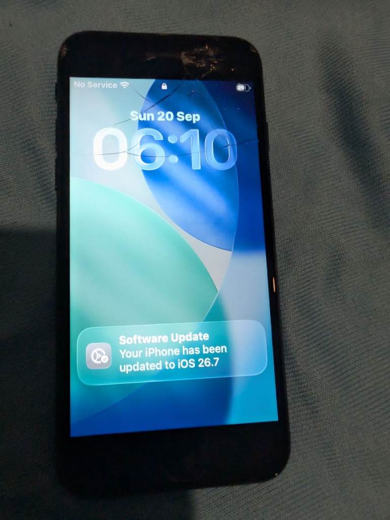 iPhone SE 128gb 2022 3rd gen