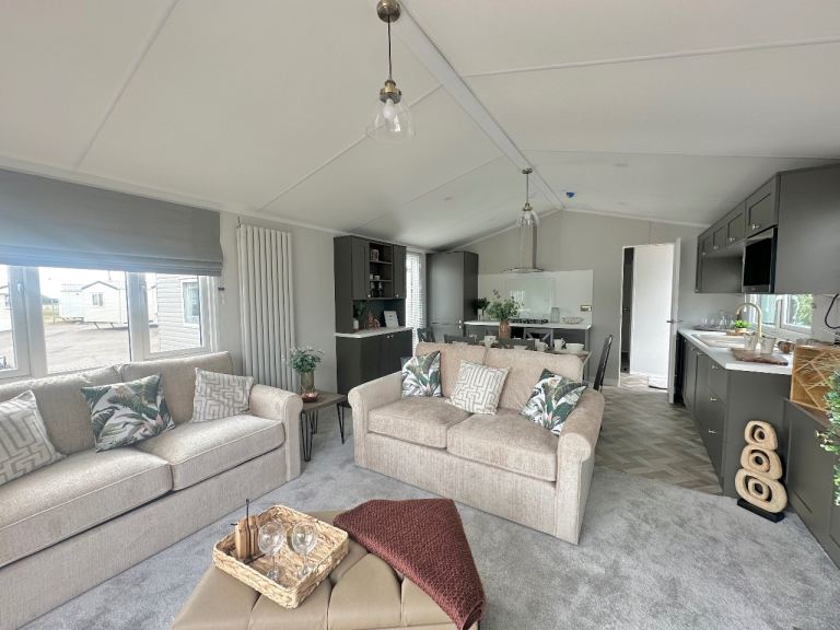 Luxury Static Caravans For Sale 11.5 Month Usage Suffolk Coast Norfolk Border - FREE 26&27 PitchFees