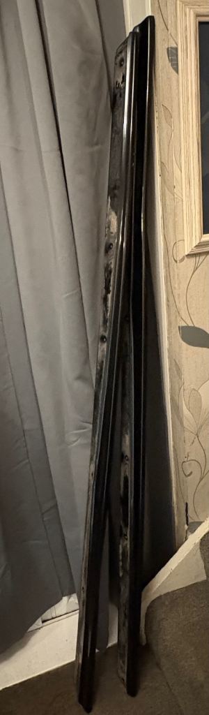 Mk7.5 st180 side skirt splitters 