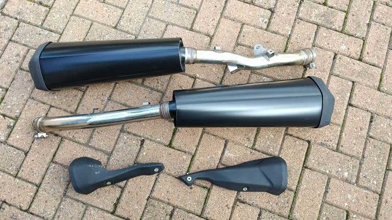 Kawasaki ZZR1400 exhaust silencers