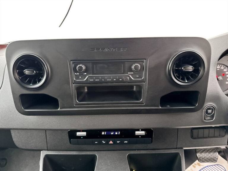 2022 Mercedes-Benz Sprinter 85kW 55kWh Progressive Van Auto [80kW Charger] PANEL VAN ELECTRIC Aut...