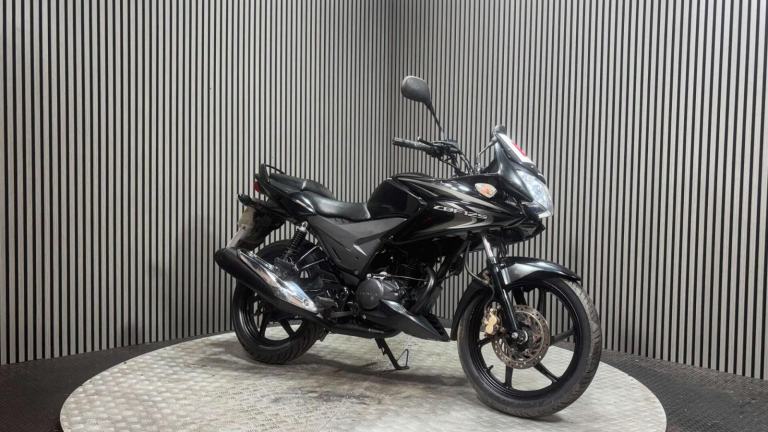 Honda CBF125 CBF125 GLR125 2015 17K NEW MOT ICONIC LEARNER BIKE