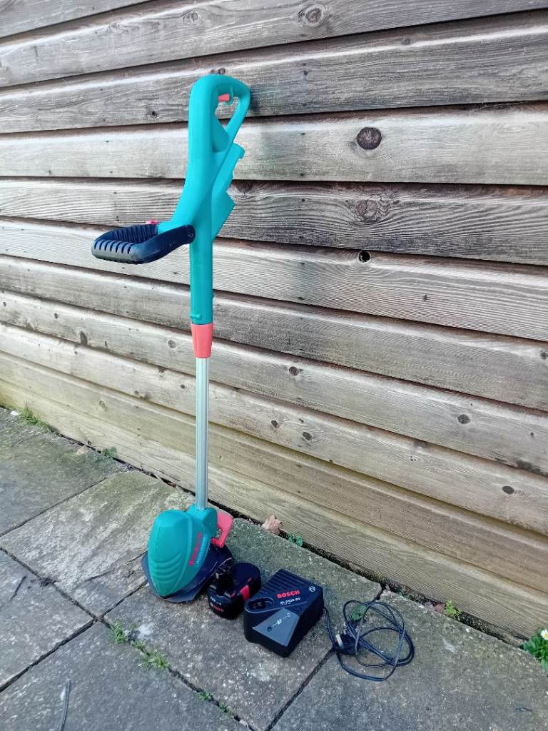 Bosch Accutrim Cordless Strimmer