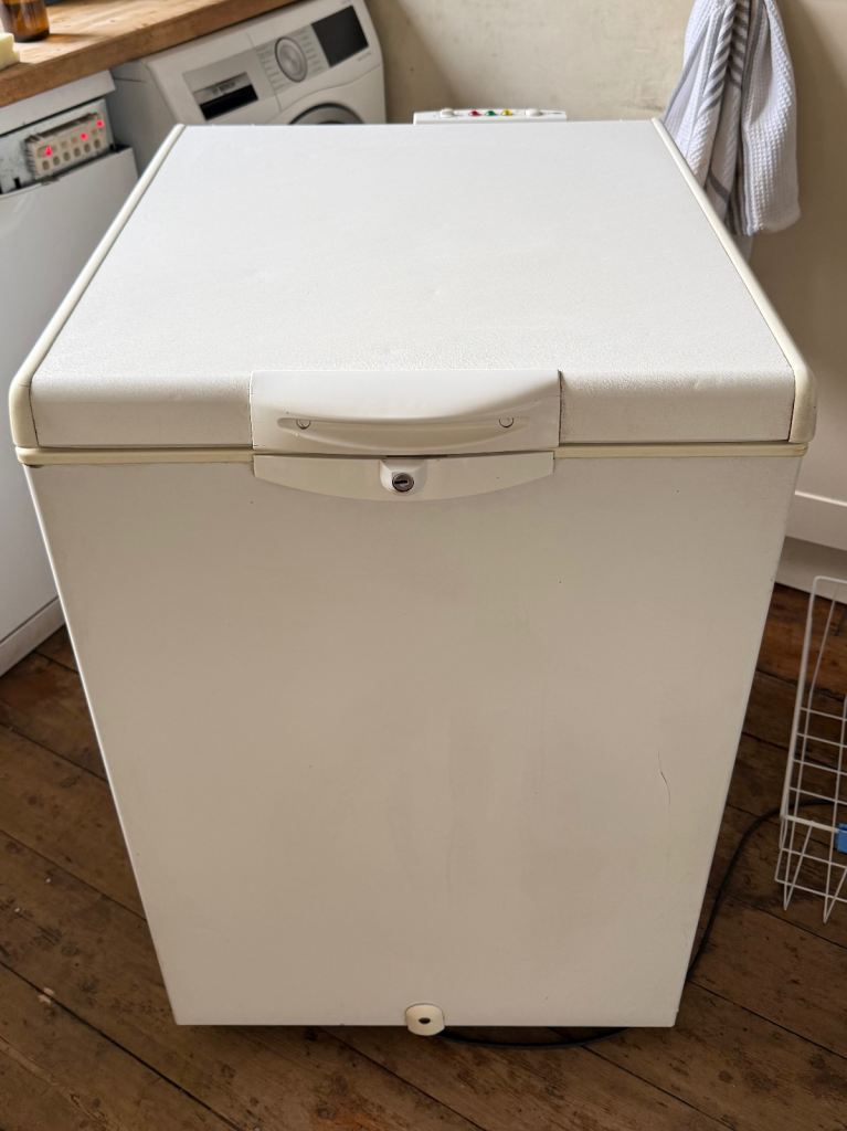 White Whirlpool Chest Freezer - fully working