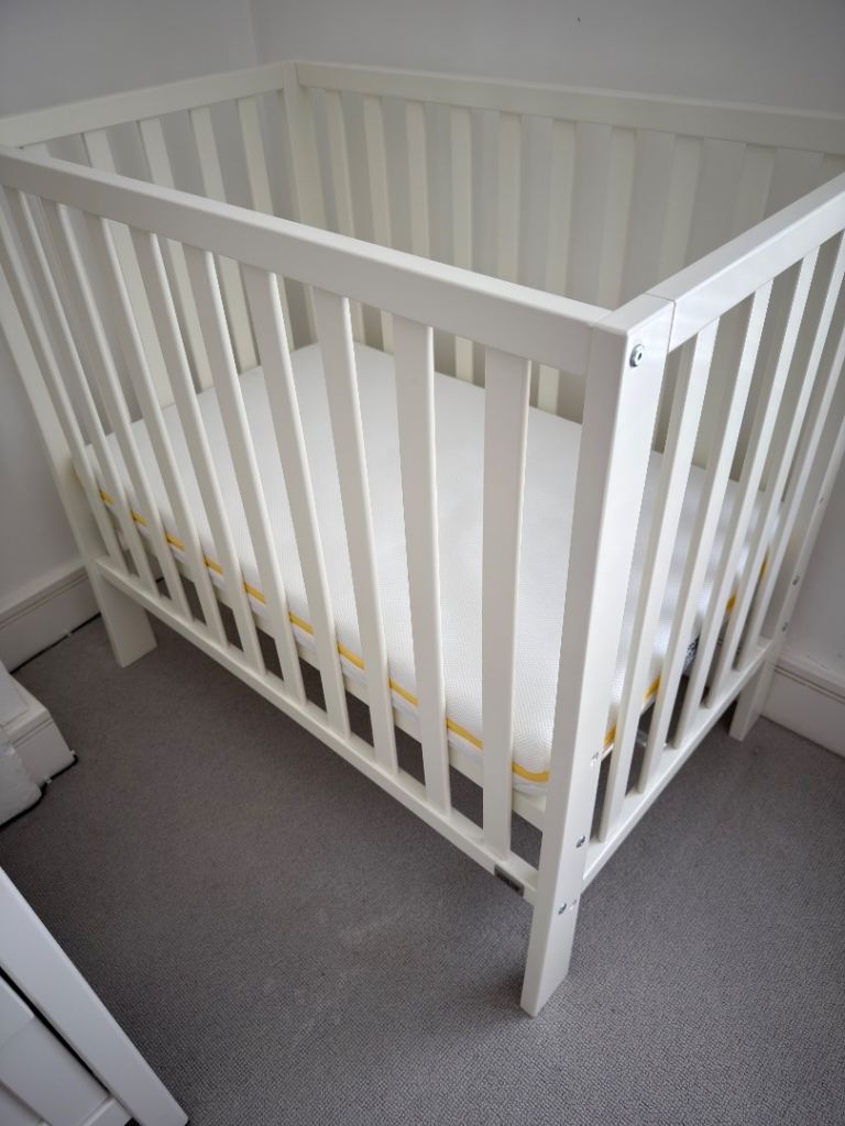 Baby Cot and Mattress Mamas and Papas