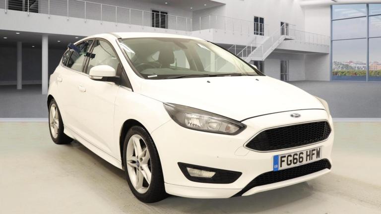 2016 Ford Focus 1.0T EcoBoost Zetec S Euro 6 (s/s) 5dr HATCHBACK Petrol Manual