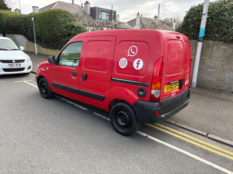 renault Kangoo full years MOT