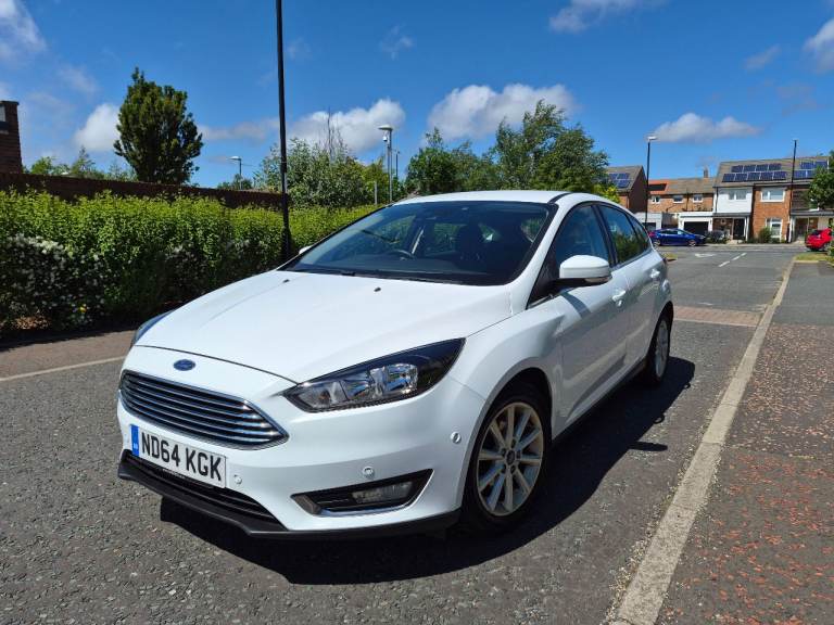 FACELIFT FORD FOCUS TITANIUM 1.0 ECOBOOST 2X KEYS FULL HISTORY WETBELT REPLACED DRIVES GREAT 