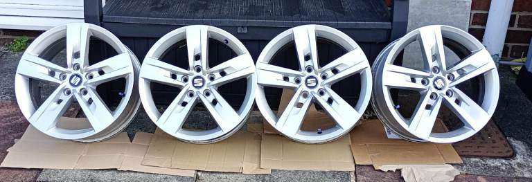 Seat Leon FR 17" Alloy Wheels - Set of 4 - 5x112 - VW/Audi/Skoda