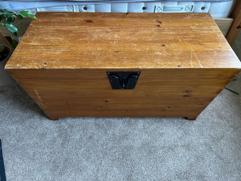 Solid Wooden Storage Chest / Blanket Box – Good Condition