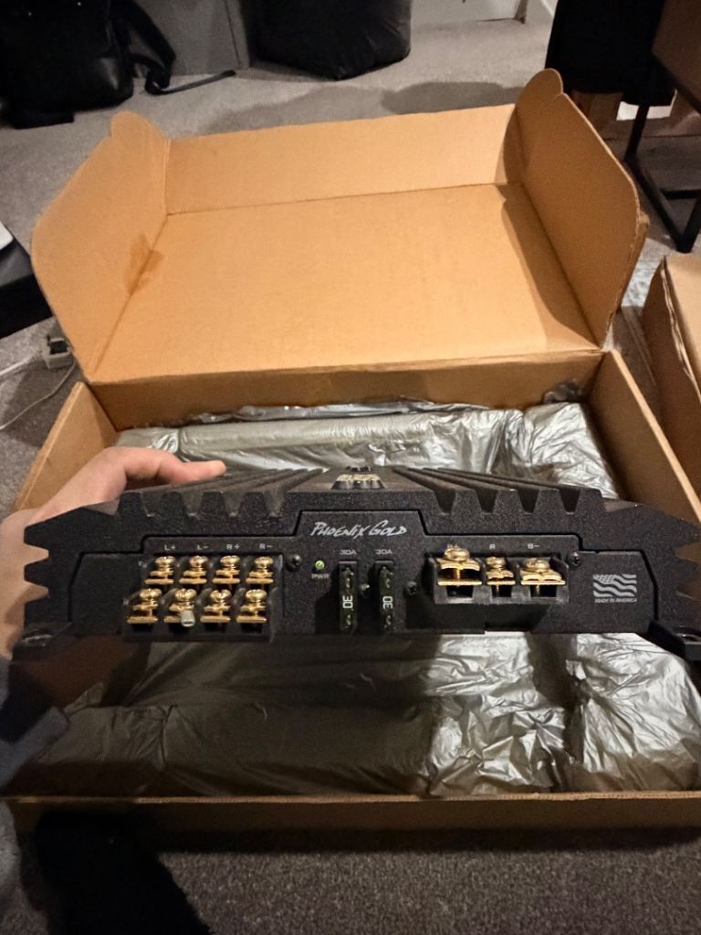 Phoenix Gold XS4600 BLK 4 channel amplifier 