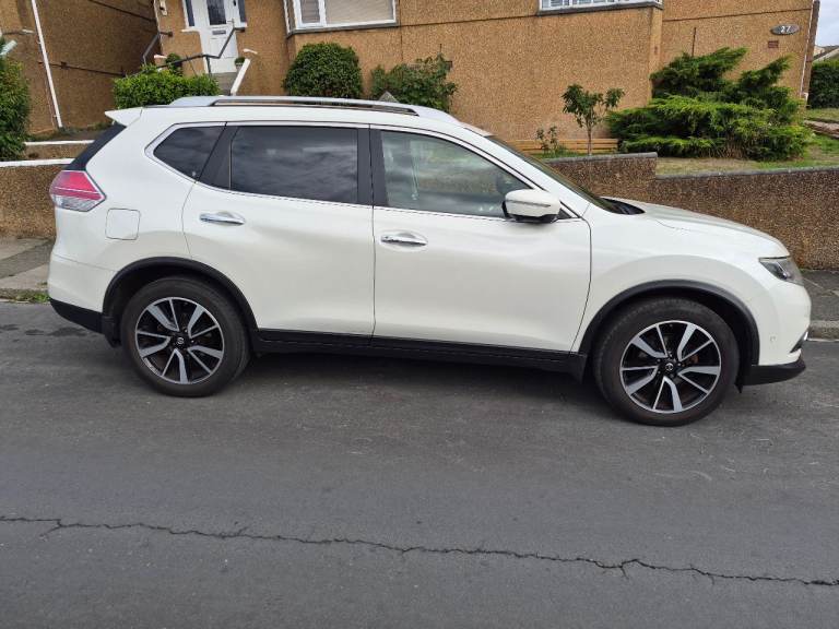 Nissan, X-TRAIL, Estate, 2015, Manual, 1598 (cc), 5 doors