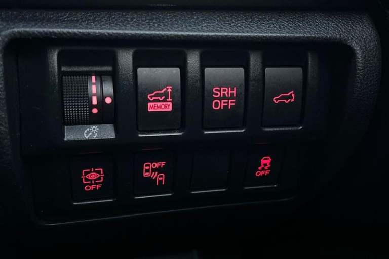 2023 Subaru Forester 2.0i e-Boxer Sport 5dr Lineartronic - BLIND SPOT MONITOR, HEATED SEATS, DUA ...