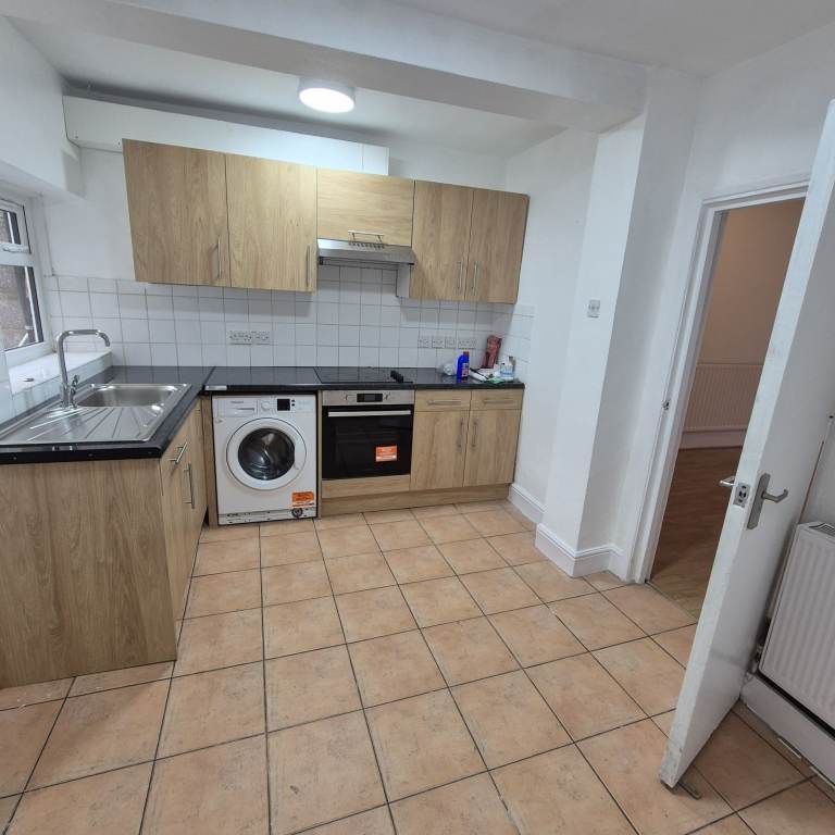 BRAND NEW 3 DOUBLE BEDROOM HOUSE ON LANGHAM ROAD N15 3NB! CALL NOW TO BOOK A VIEWING