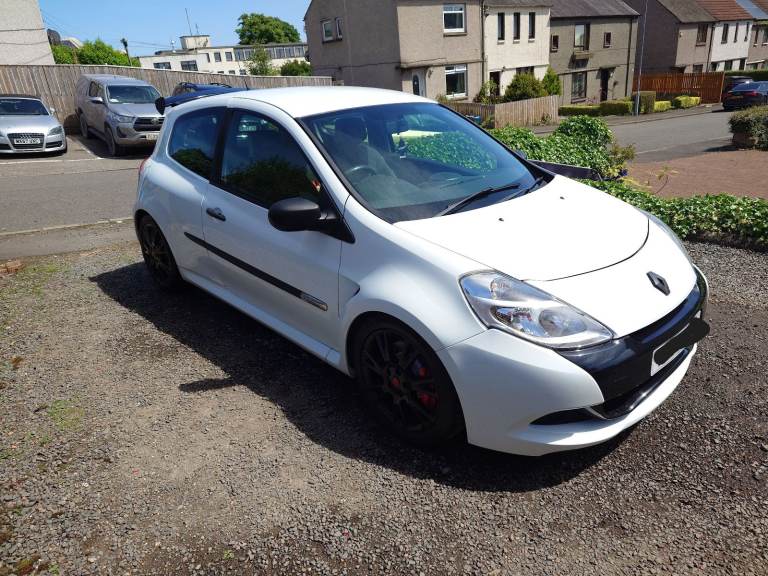 Renault, CLIO Cup, Hatchback, 2010, Manual, 1998 (cc), 3 doors