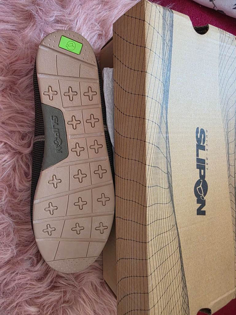 Korda mens quick dry slip on shoes olive green 