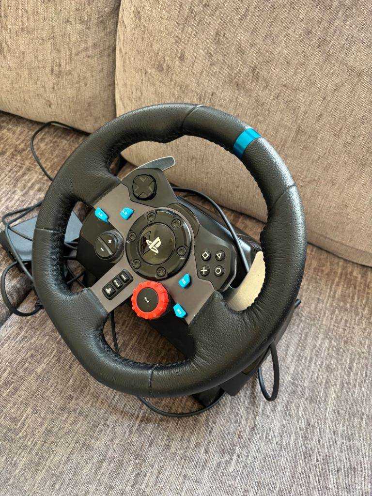 Logitech G29 Driving Force Racing Wheel & Pedals for PS4/PS5/PC