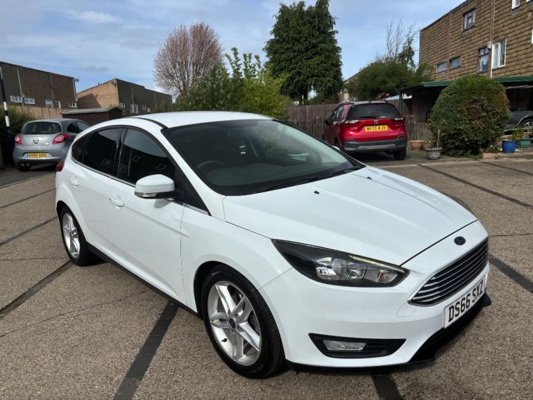 Ford, FOCUS, Hatchback, 2016, Semi-Auto, 999 (cc), 5 doors