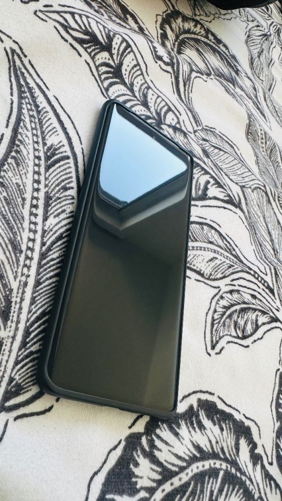 Xiaomi Redmi Phone – Black, Good Condition with Case