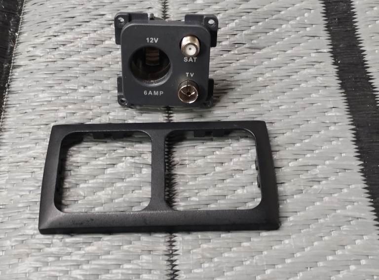 CBE 12V + TV + SAT SOCKET 