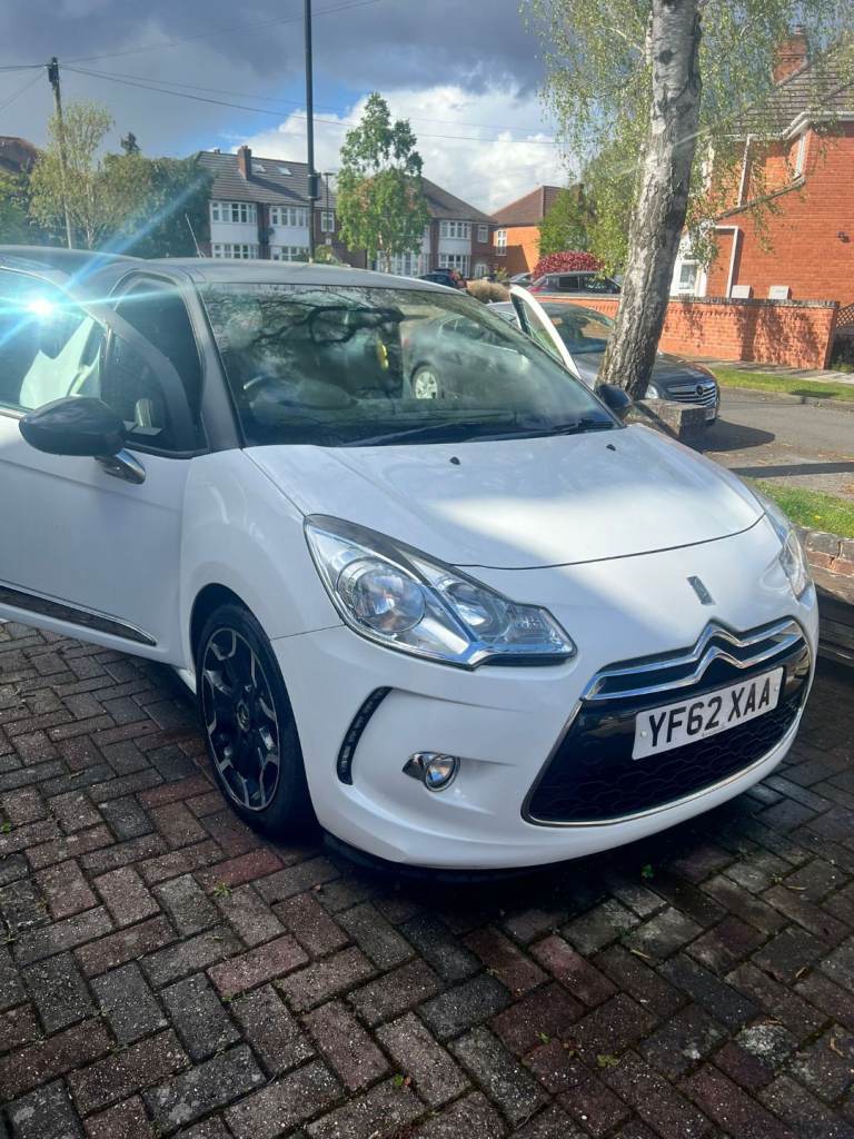 Citroen, DS3, Hatchback, 2013, Manual, 1598 (cc), 3 doors