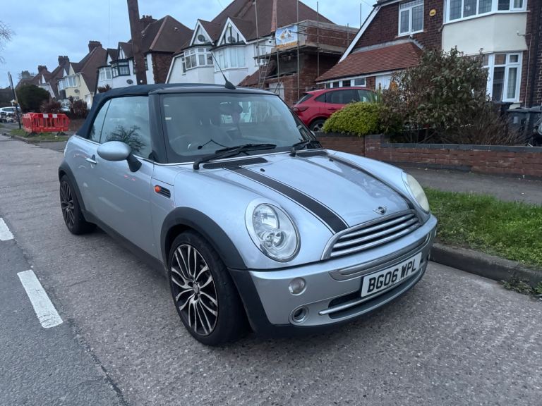Mini, CONVERTIBLE, Convertible, 2006, Manual, 1598 (cc), 2 doors